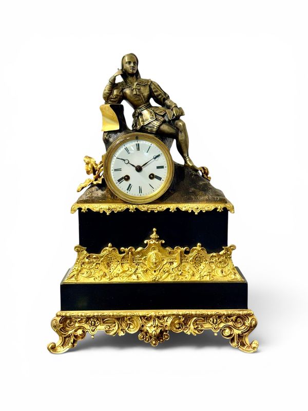 Horloge décorative de cheminée Napoléon III avec figure de lettré, France vers 1870