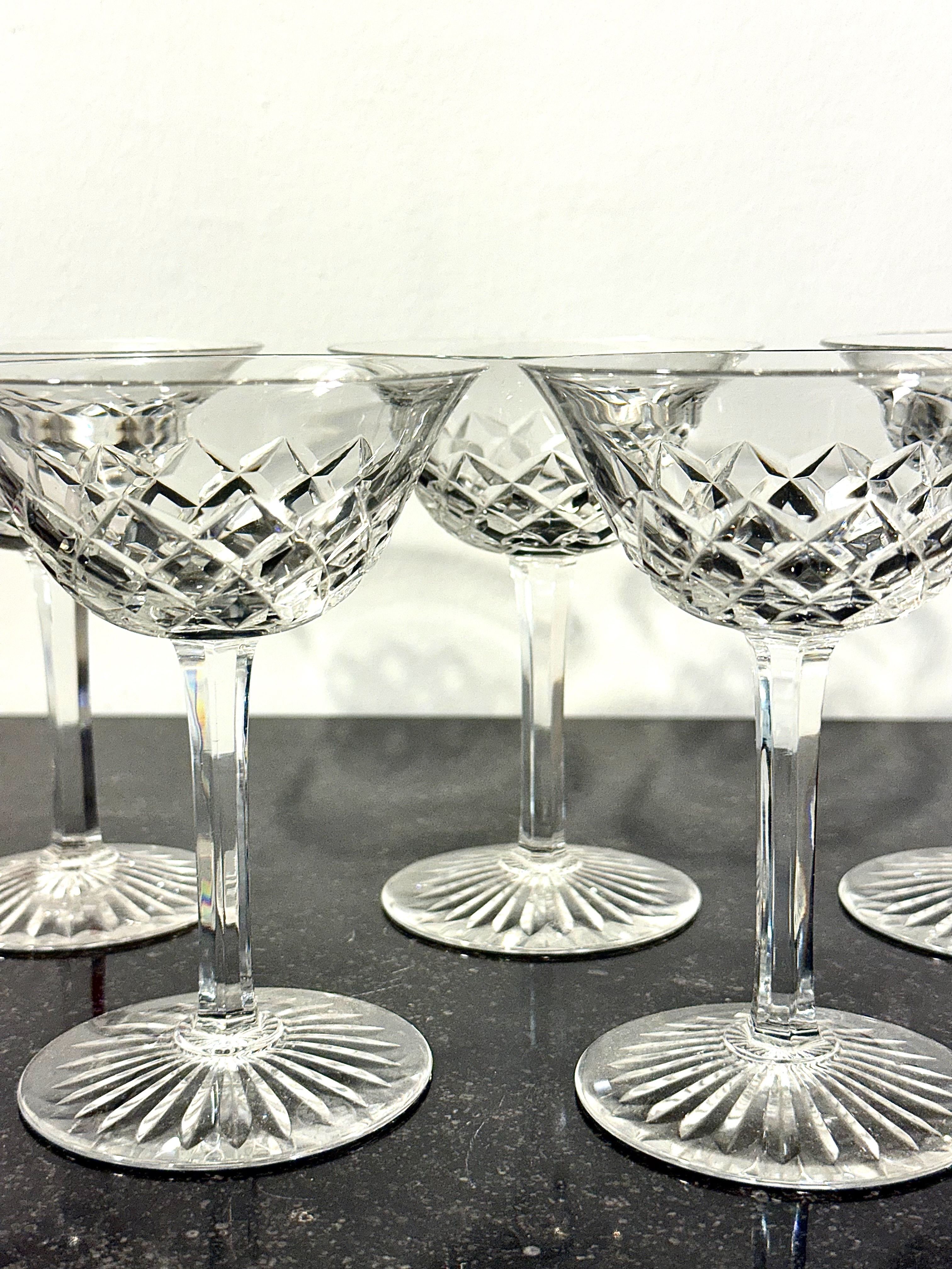 Set de cinq coupes ou verres à Champagne en Cristal de Baccarat Modèle