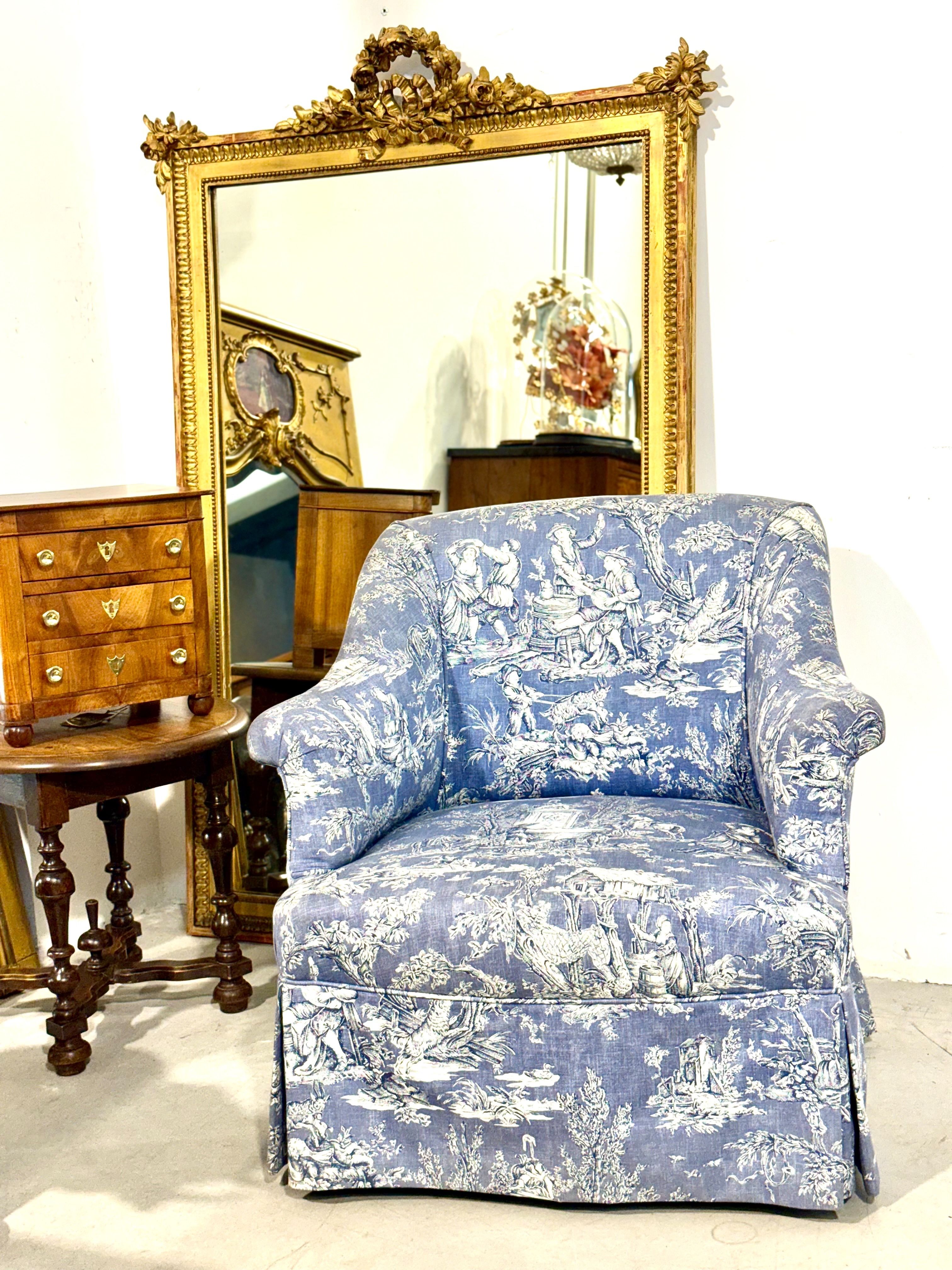 Fauteuil Bergère Napoléon III en Toile de Jouy Bleue, France XIXè siècle