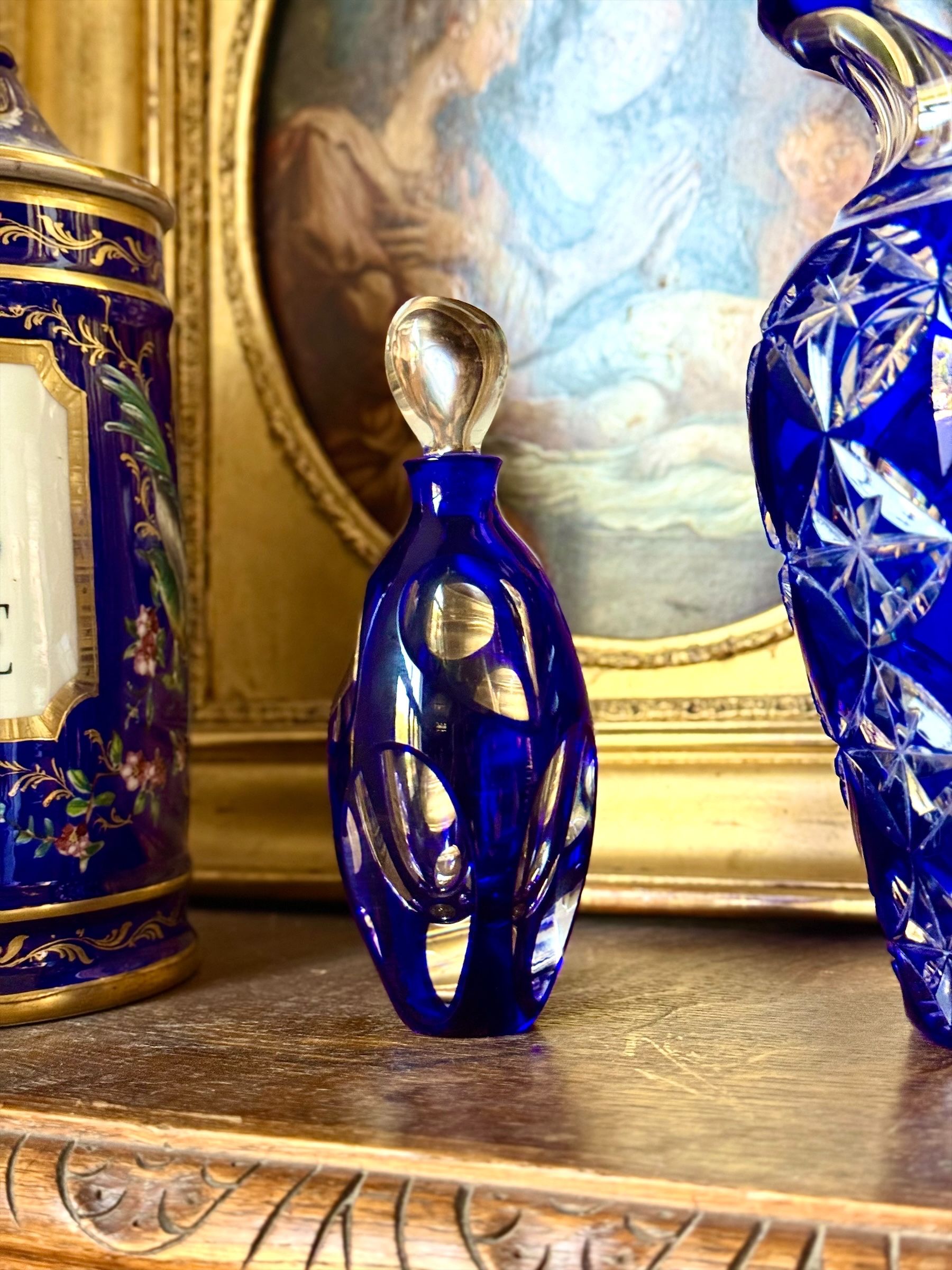 Flacon de parfum en cristal doublé bleu Saint-Louis, édition limitée 1998