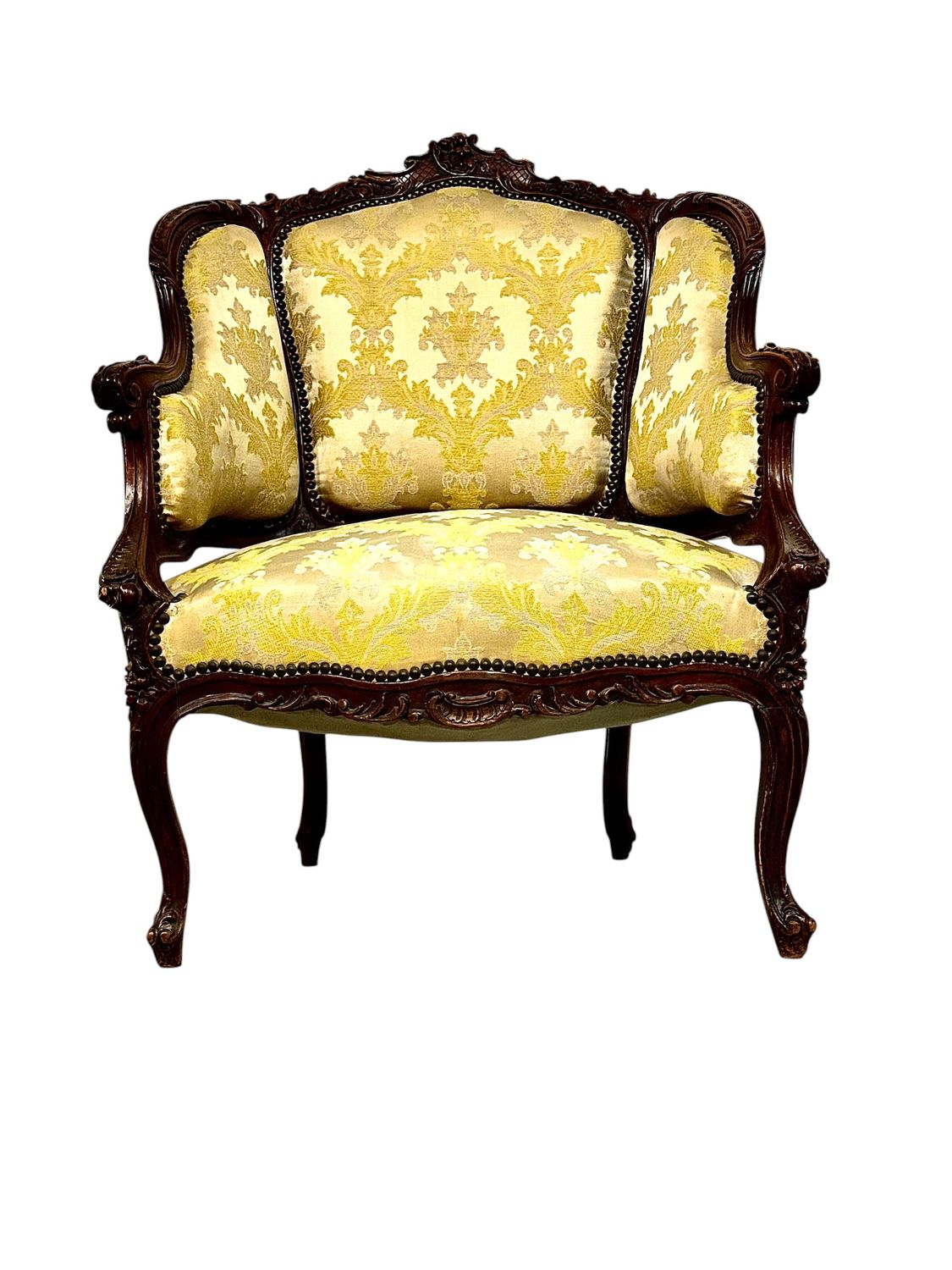 Bergère en noyer sculpté de style Louis XV, France XIXe siècle
