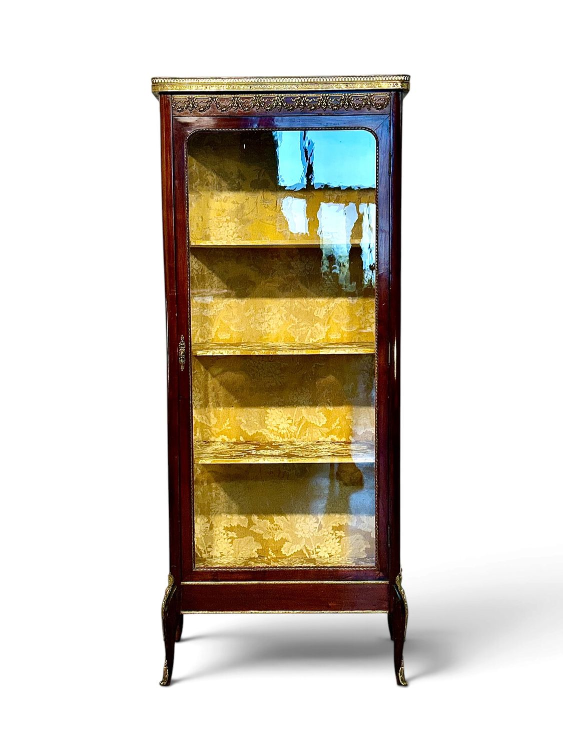 Vitrine française XIXe siècle à décor de bronze doré