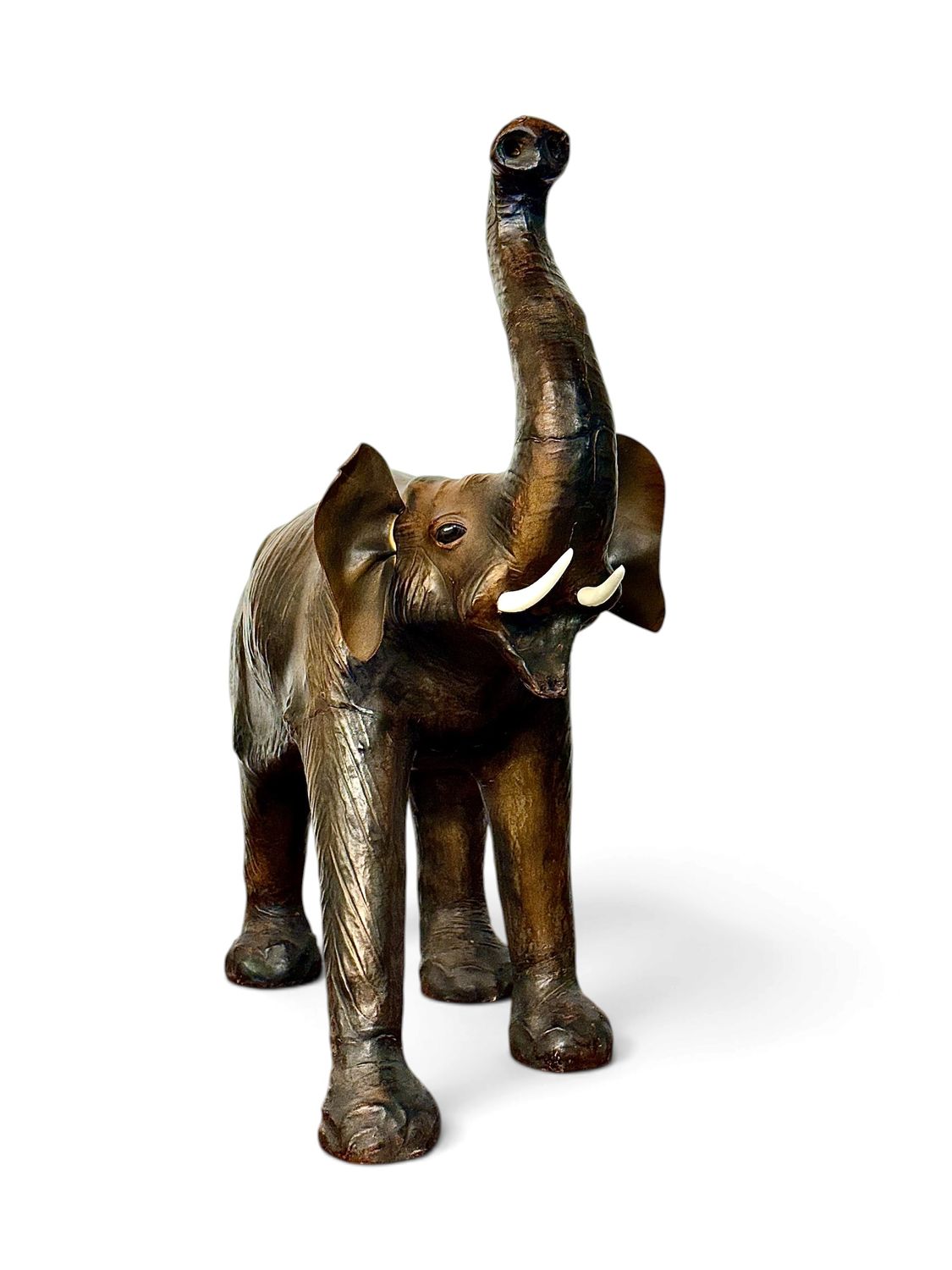 Grande sculpture d’éléphant en cuir, fin XIXe siècle