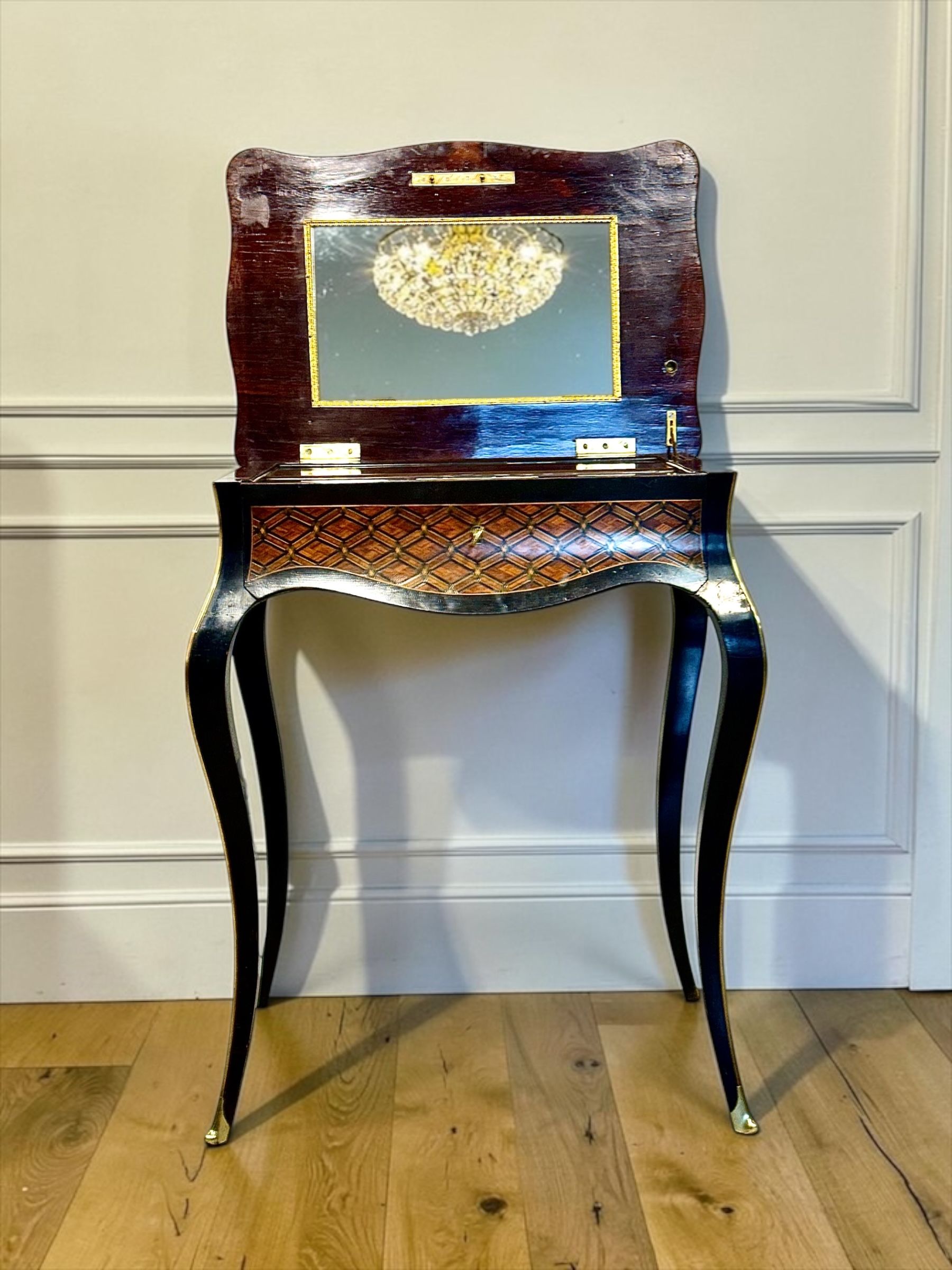 Coiffeuse Napoléon III en marqueterie avec miroir, XIXe siècle
