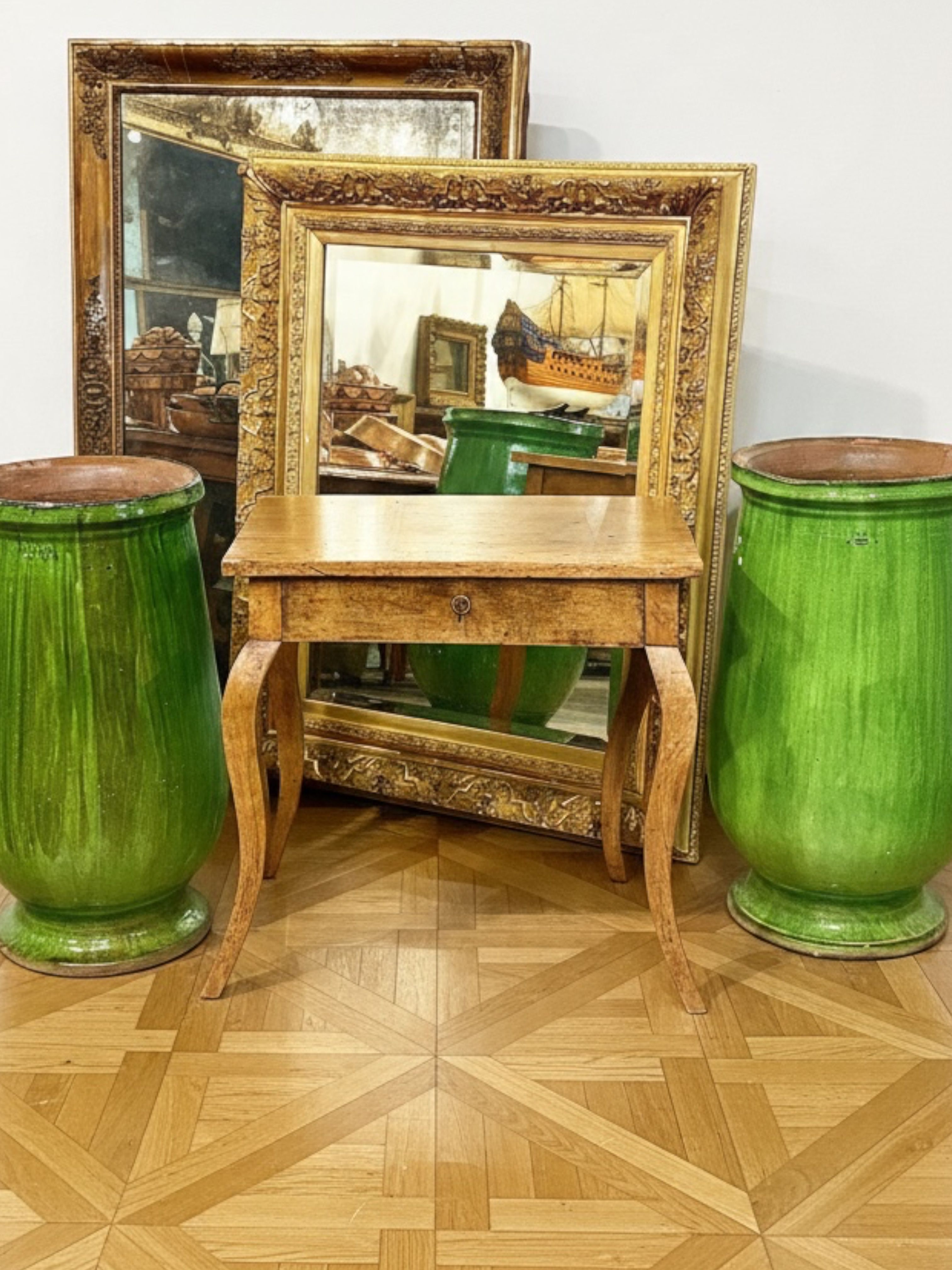 Table d’appoint Louis XV en noyer à un tiroir, XVIIIe siècle