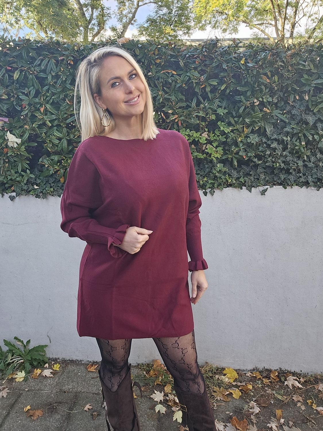 Basic viscose dress met ruffle mouwtje