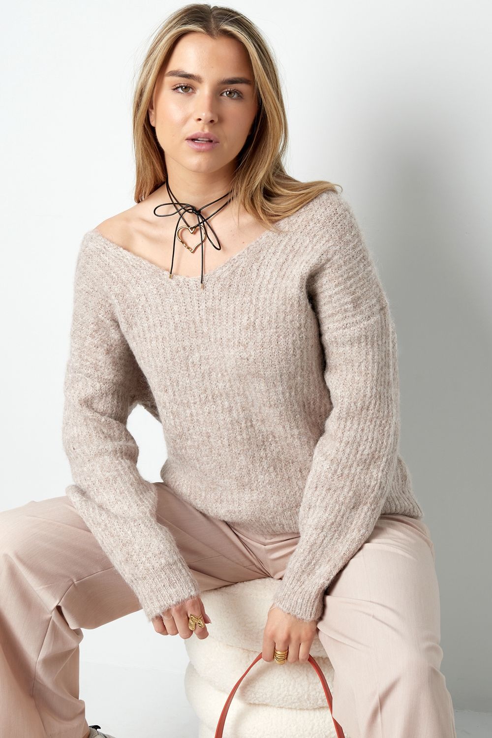 Taupe soft sweater "bow"