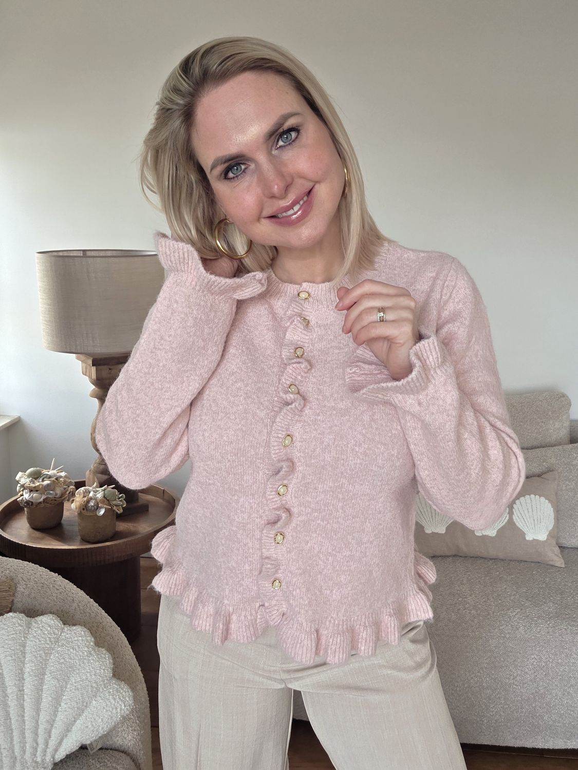 Softpink vestje met rouches