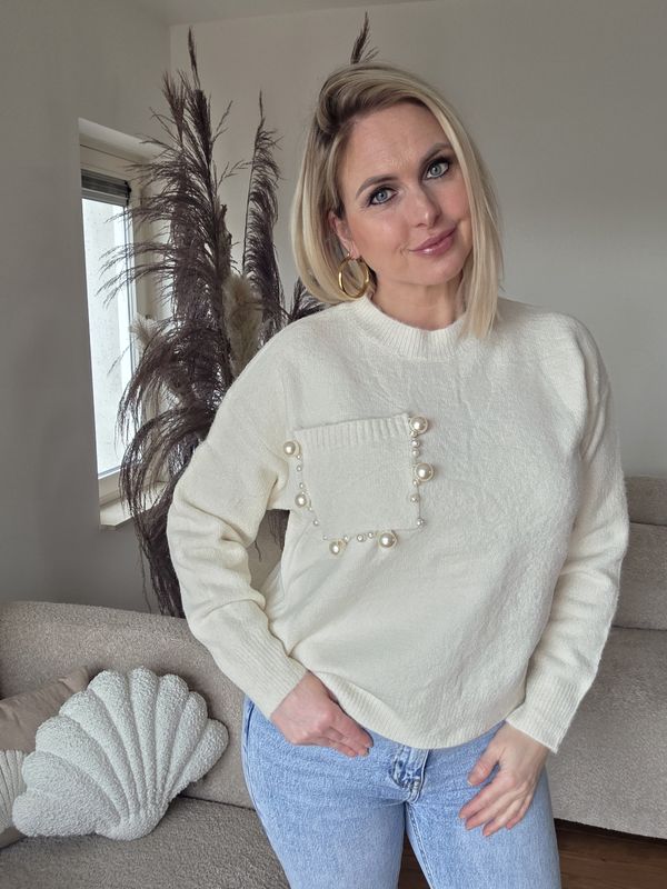 Crèmekleur trui met pareldetails