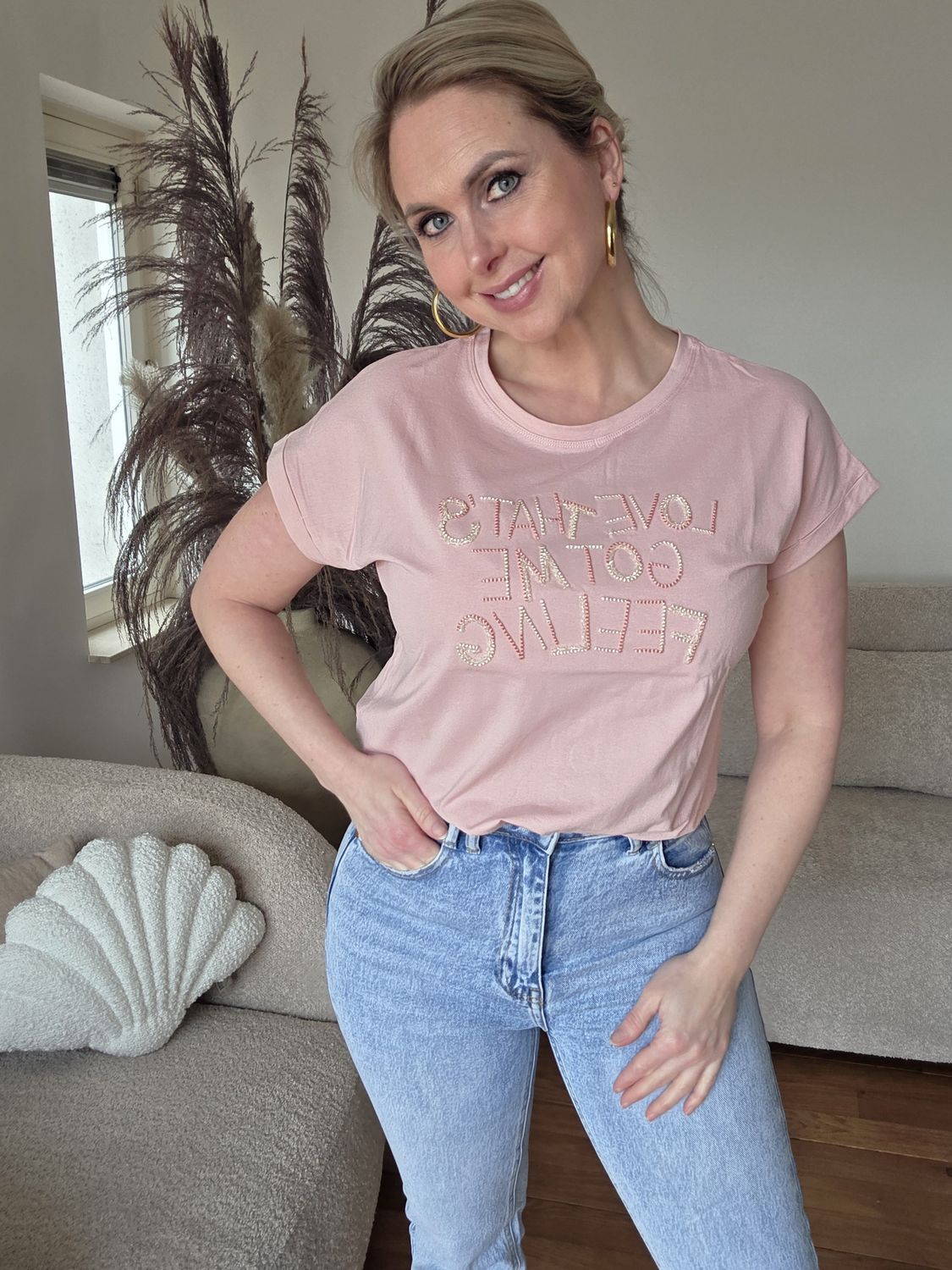 Old pink t-shirt love thats got me feeling