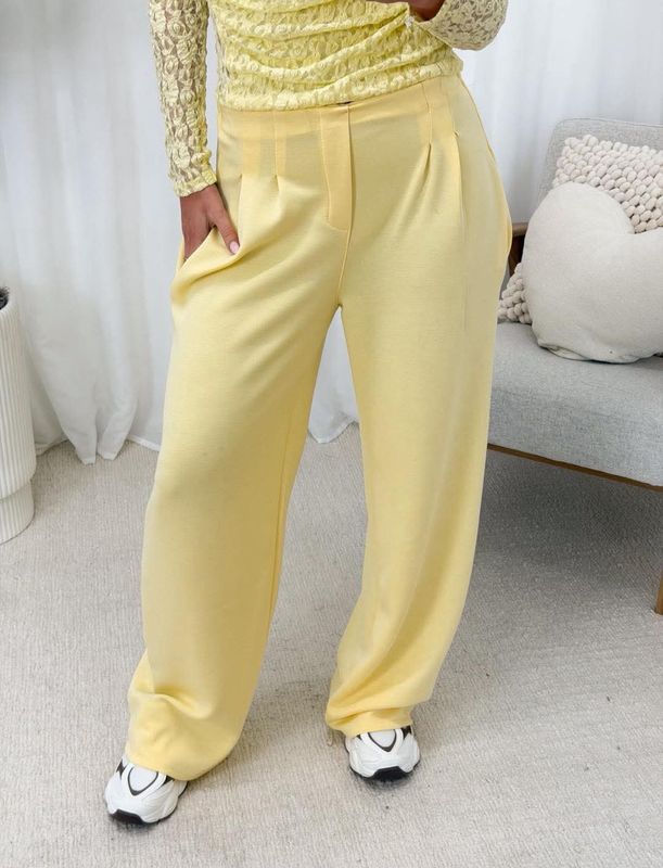 Comfy jogger butteryellow