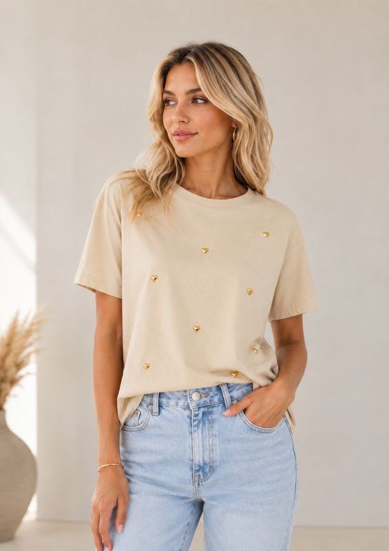 Beige gold buttoned hartjes t-shirt