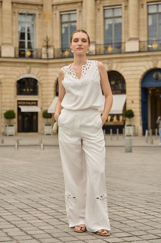Opengewerkte pantalon met lace details