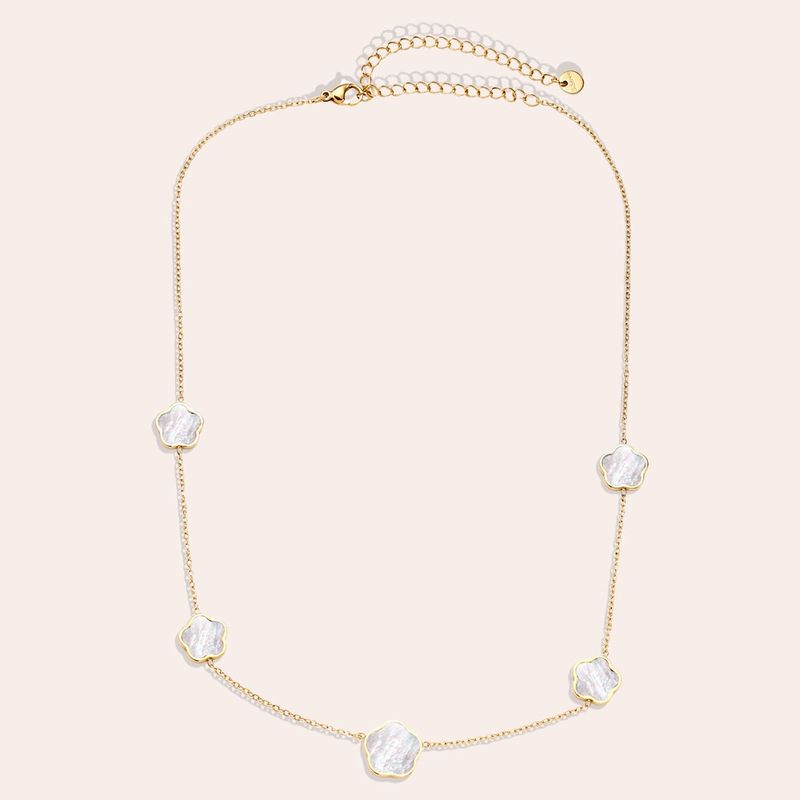 Parelmoer resin flower ketting