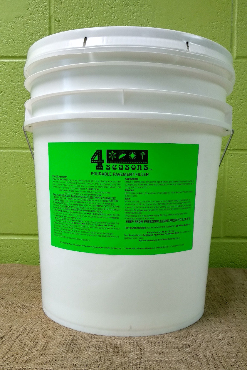 4Seasons® POURABLE PAVEMENT FILLER-FINE 4Seasons® POURABLE PAVEMENT FILLER-FINE
