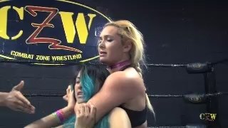 DELMI EXO VS MARIA MANIC (WOMEN&#39;S PRO WRESTLING)