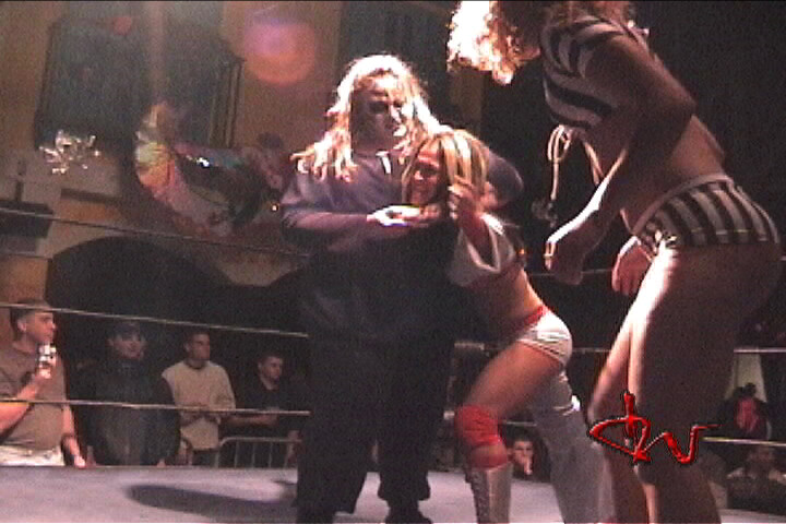 WOMEN'S PRO WRESTLING - PYSCHO BYTCH VS SIMPLY LUSCIOUS (VOD)