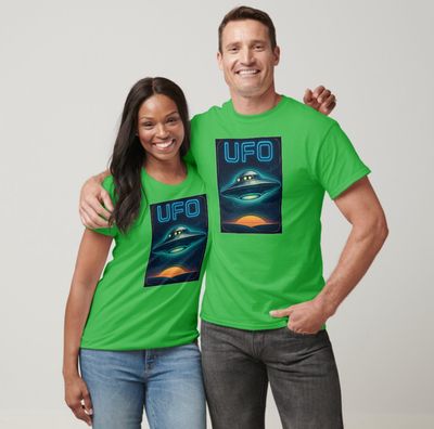 Flying Saucer UFO Alien - Mens/Womens T-Shirt