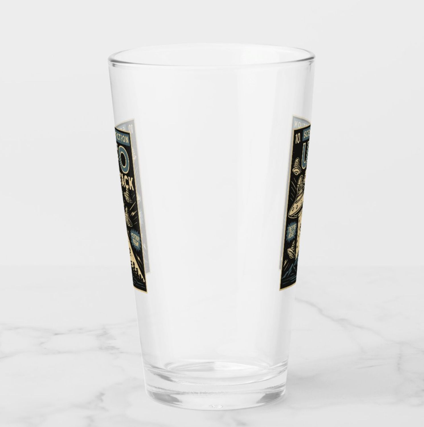 UFO Attack Comic Book-style - 16oz Pint Glass
