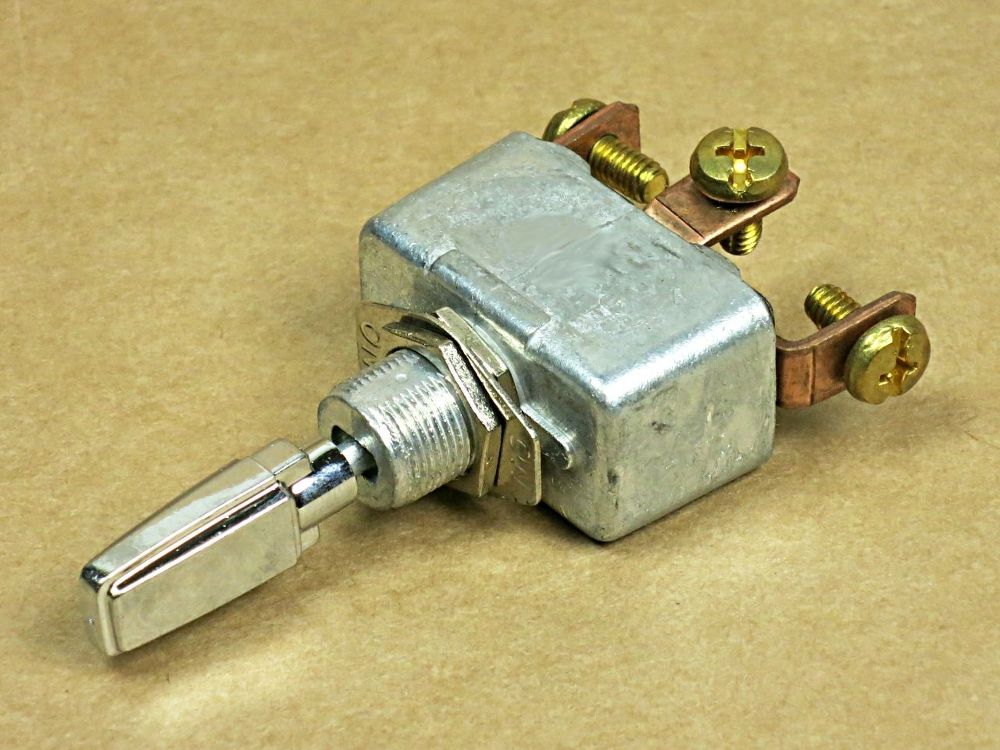 STRÖMBRYTARE (PÅ) - AV - (PÅ)  12V - 35A GÅR ATT ANVÄNDA SOM CAB. KNAPP