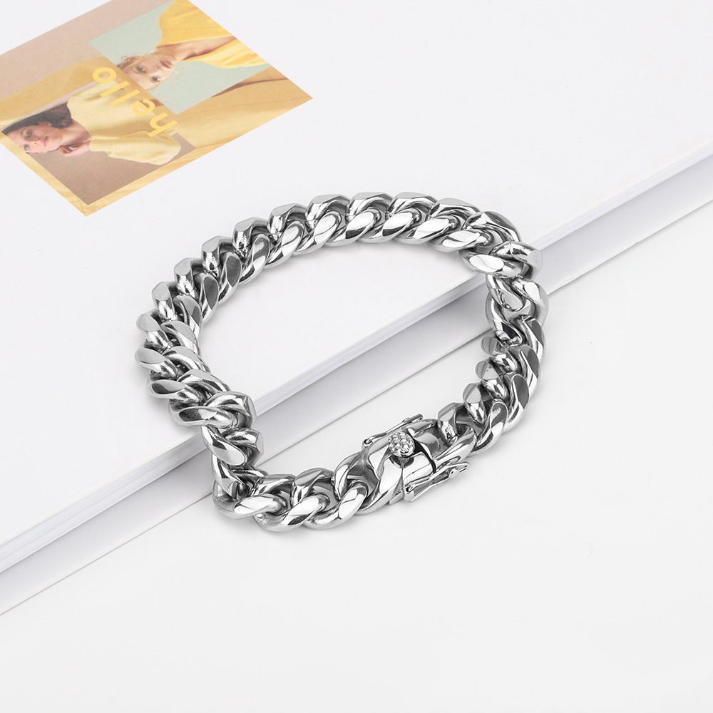 Style: R - Hip Hop Cuban Chain