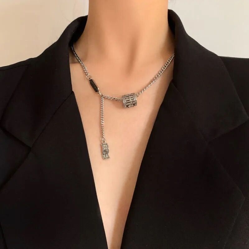 Hip Hop Necklace Women Retro Design Small Jewelry Pendant Clavicle Chain