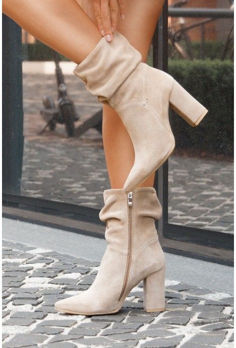 Color: Beige, Size: 42 - Fashion Personality Suede Low-cut Women&#39;s Boots