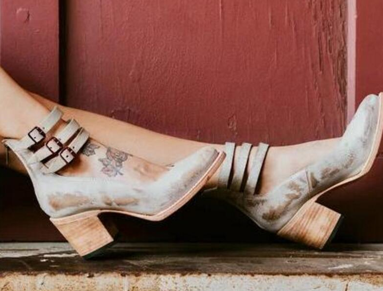 Color: Khaki, Size: 37 - Non-slip rubber sole with metal buckle women&#39;s boots