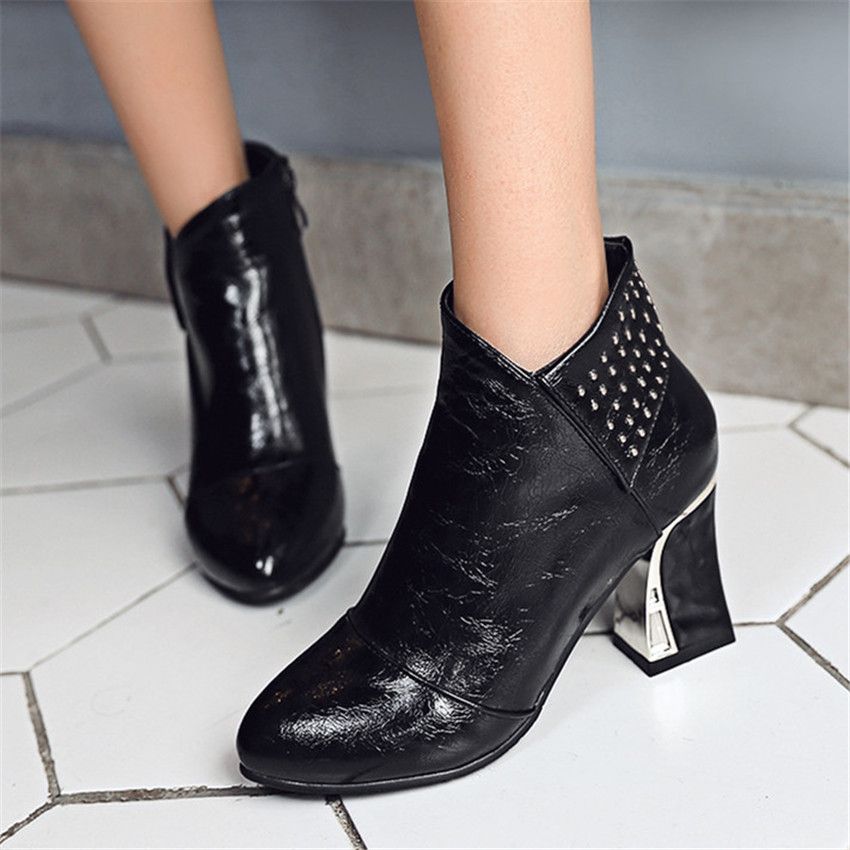 Color: Black, Size: 47 - High-heeled thick-heeled women&#39;s boots short boots