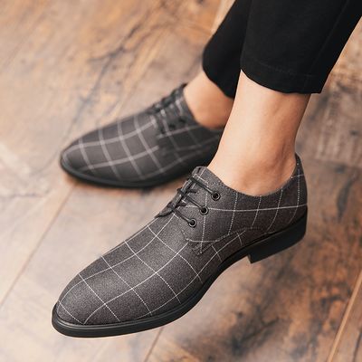 Color: Grey, Size: 39 - Brock carved men&#39;s casual leather shoes