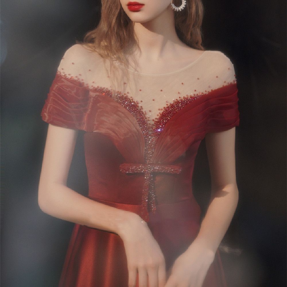 Women&#39;s Fashion Banquet Wedding Dress