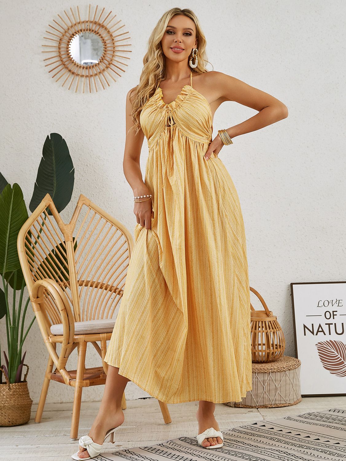 Bohemian Halter Maxi Dress - Women&#39;s Summer Sleeveless Flowy Beach Dress
