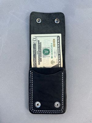 Currency Carriers