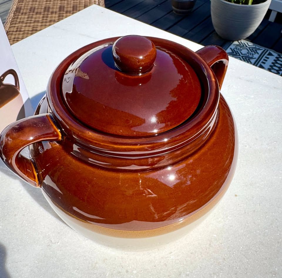 🍲 Traditional Ceramic Bean Pot – 4.5 Qt by R&amp;M