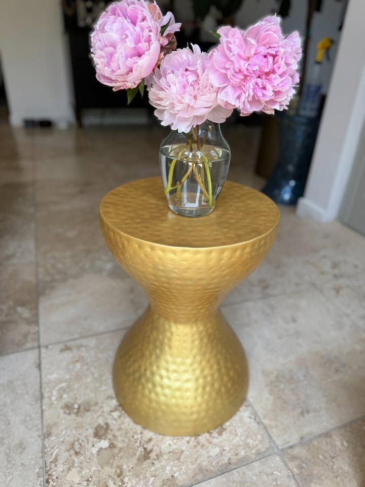 DecMode 14&quot; X 19&quot; Geometric Custom Gold Metal Accent Table – Modern Side Table