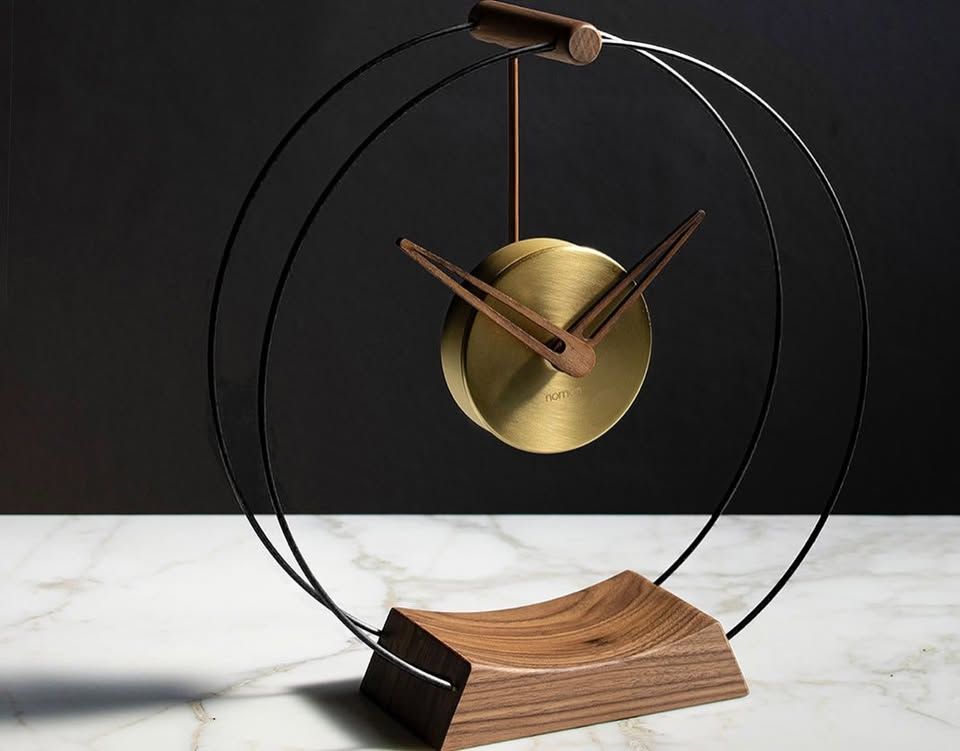 Mini Aire Designer Clock – Nomon by Jose Maria Reina