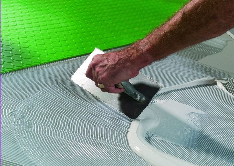 Adhesives & Screeds