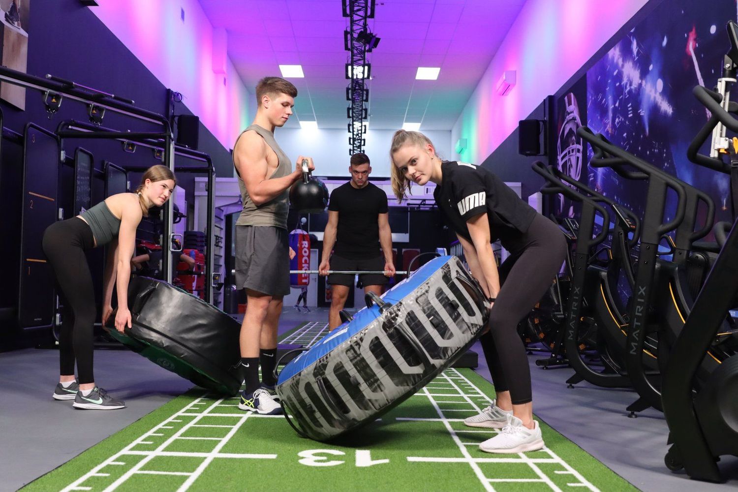 Pavigym Custom Turf Roll – 2m x 4.8m Artificial Grass with Sprint & Functional Markings