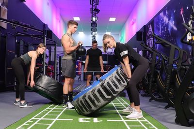 Pavigym Custom Turf Roll – 2m x 4.8m Artificial Grass with Sprint & Functional Markings