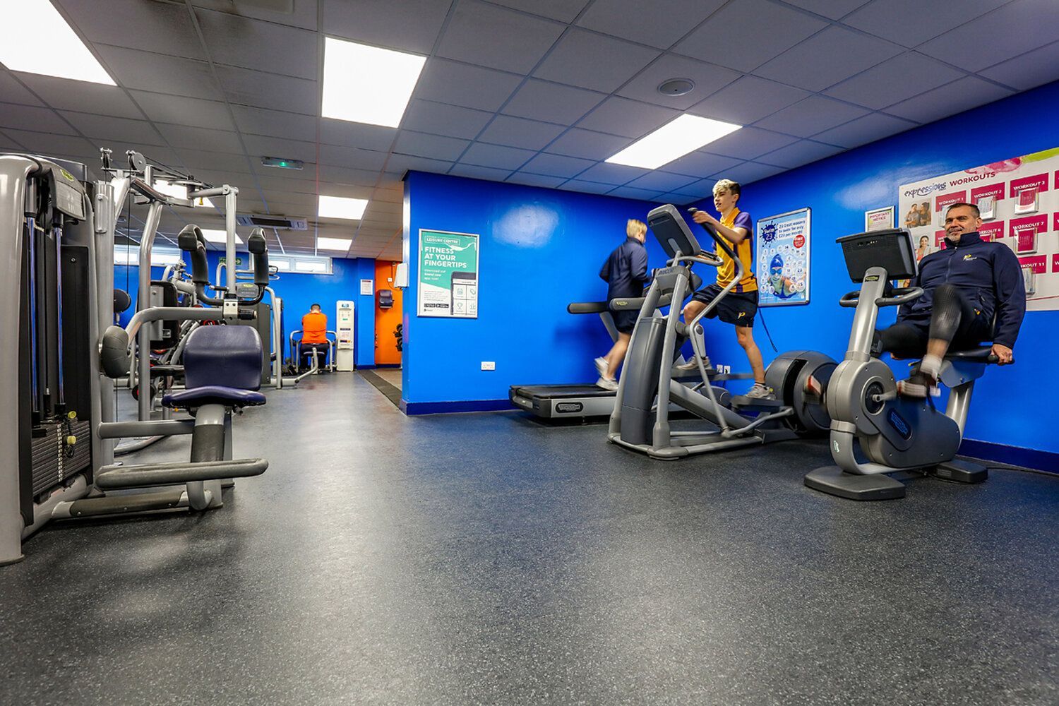 Gerflor Powershock 80 – 8mm Heavy-Duty Rubber Gym Tile (94.6 x 94.6 cm) for Cardio & Strength Zones Gerflor Powershock 80 – 8mm Heavy-Duty Rubber Gym Tile (94.6 x 94.6 cm) for Cardio & Strength Zones