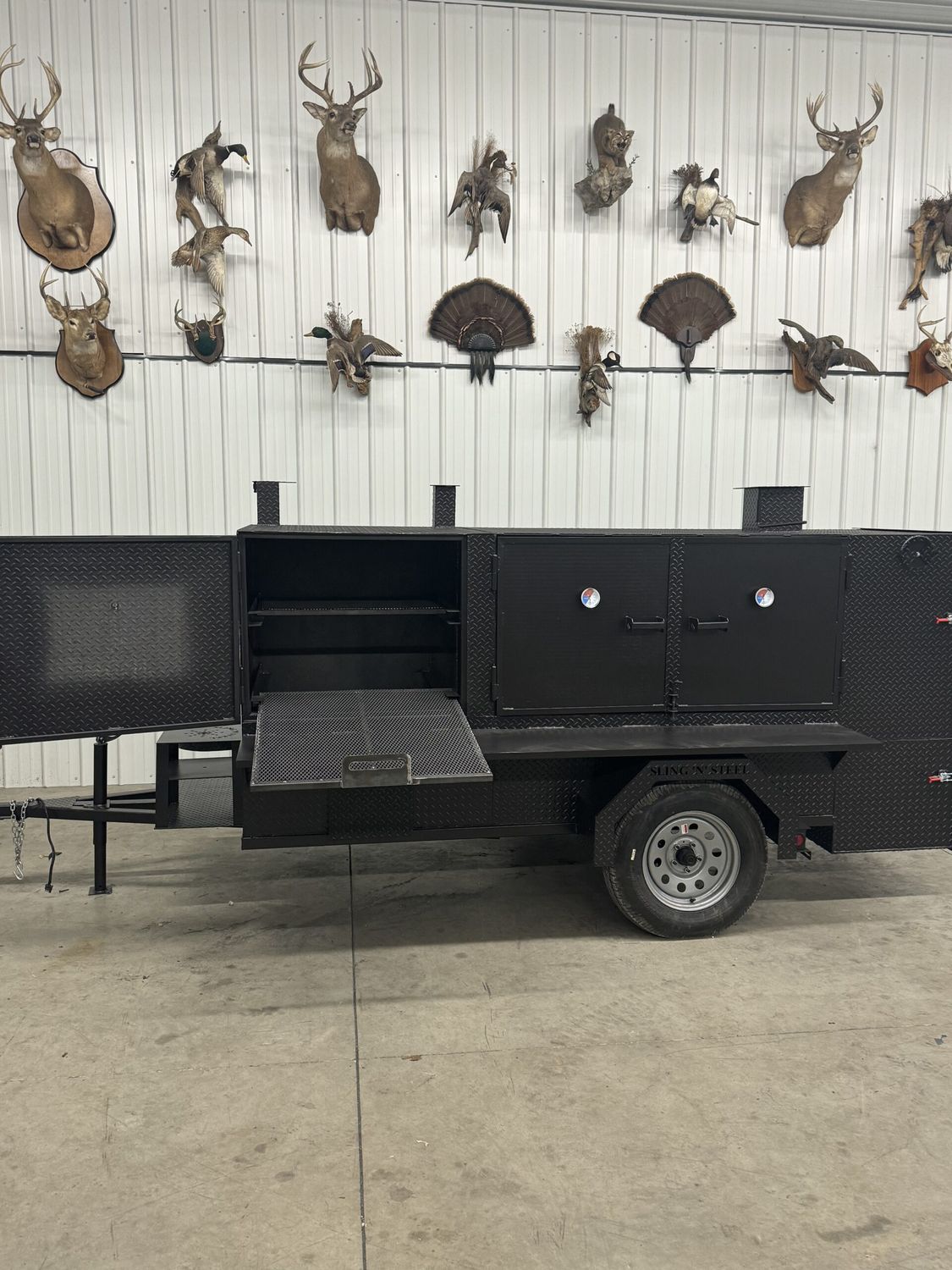 SNS 4060 Cabinet Smoker With Cabinet Charcoal Grill