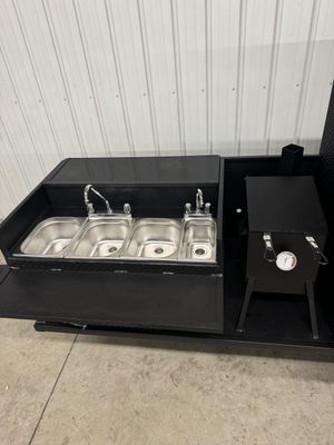 SNS 60 Cabinet With Sink And Fryer Package