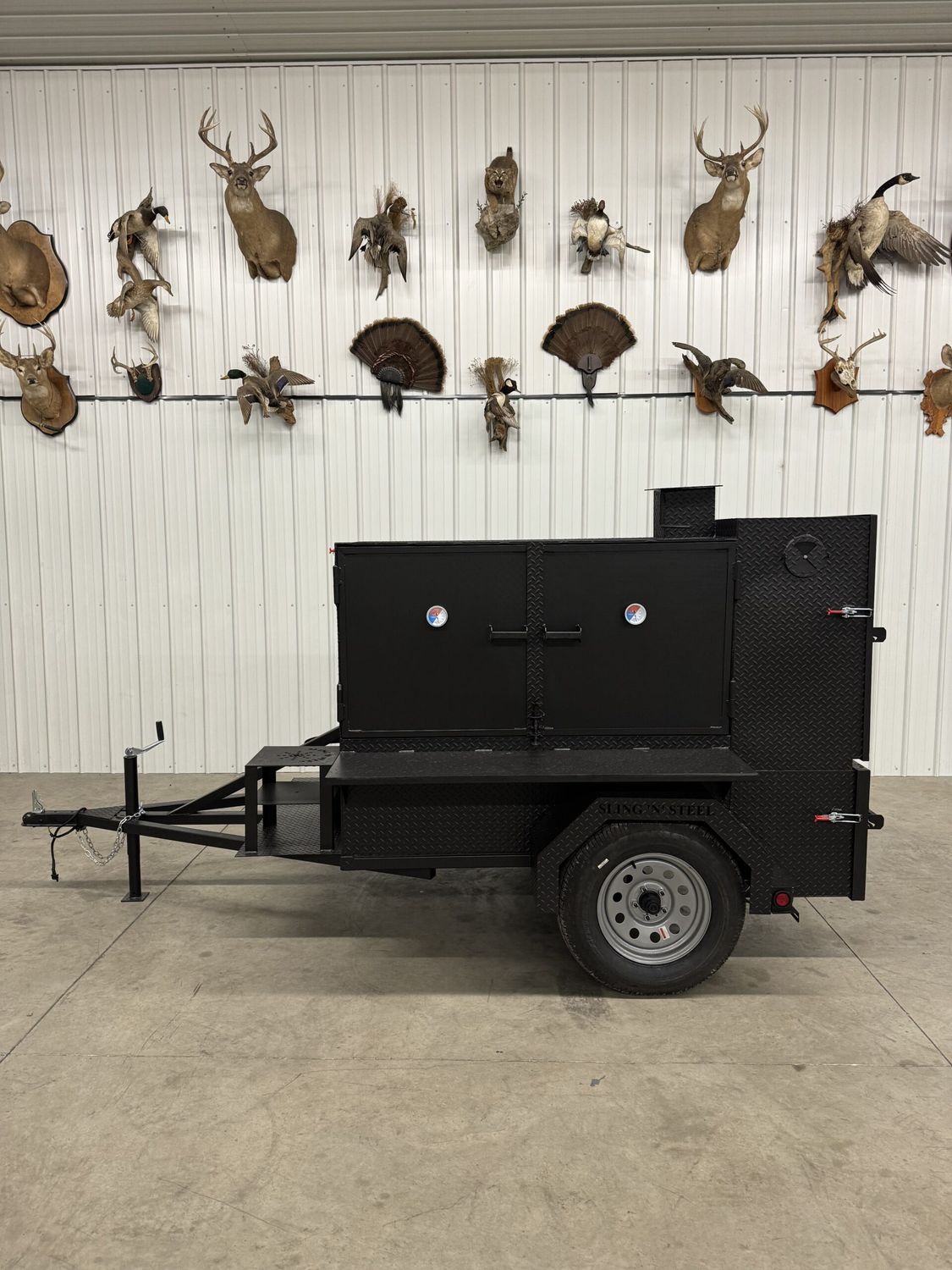 SNS Smoke House Cabinet Smoker w/ Flat Grill