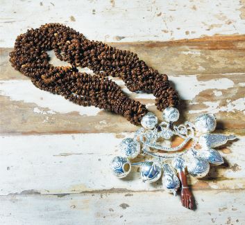 Sculpture-Coconut Beads-Silver