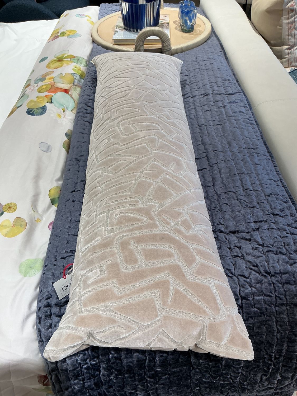 Pillow-Fragment-14x42