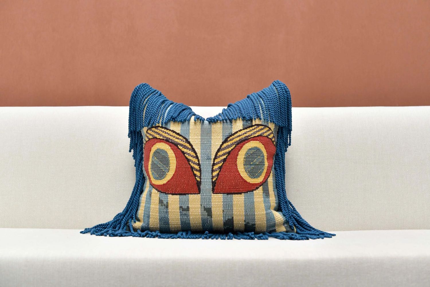 Pillow-Paulie