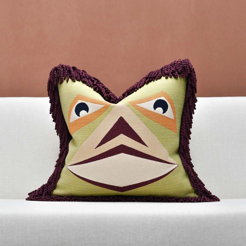 Pillow-Visage AA