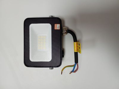 ACTION LED FLOOD LIGHT 10W