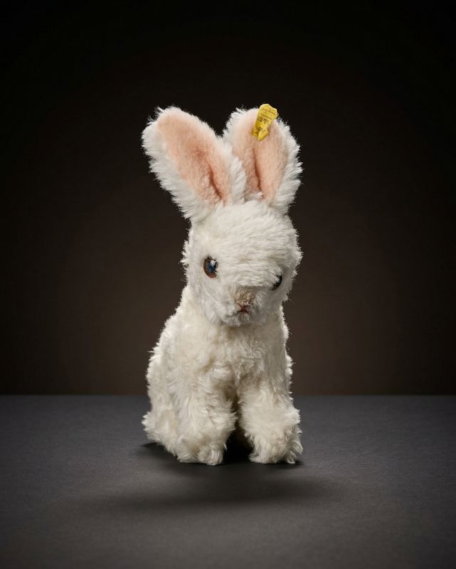 🧸🐇 Vintage Steiff Konijn 622-04 – Wit Pluche Bunny met Geel Oormerk – Made in Germany