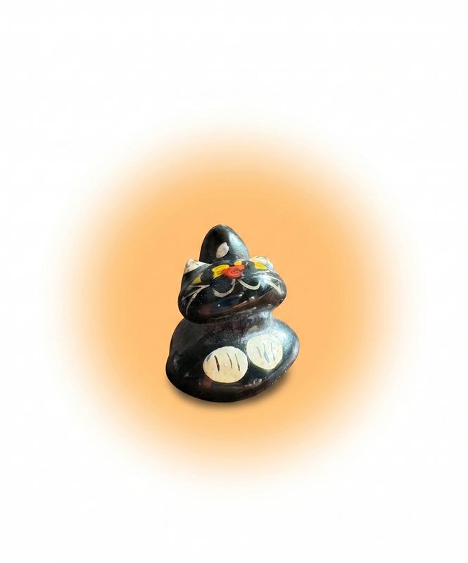 🐈‍⬛🤍Vintage Miniatuur Katje Keramiek Handbeschilderd Beeldje 2 cm